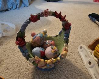 Lladro, Hummel-Goebel, Willow Tree, Beatrix Potter, Fitz and Floyd, David Winter, Jim Shore, Department 56 collectibles