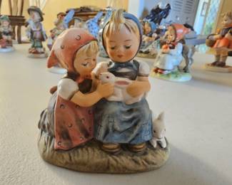 Lladro, Hummel-Goebel, Willow Tree, Beatrix Potter, Fitz and Floyd, David Winter, Jim Shore, Department 56 collectibles