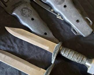 Two Vintage Valor Stainless Steel Japan Taucher Messen Scuba Knives