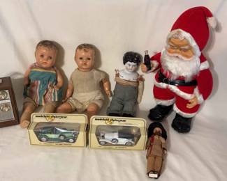 Some Cool Old Toys And Dolls