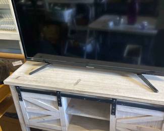 Hisense 40 LED LCD TV And A Farmhouse Style TV Stand