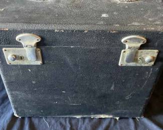 Antique Singer Sewing Machine In Case