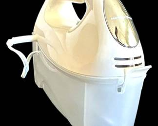 Hand Mixer with SnapOn Case