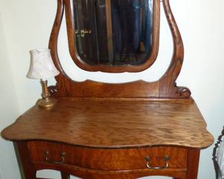 ANTIQUE SERPENTINE OAK DRESSING TABLE