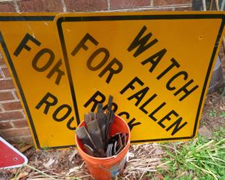 DOT Road Signs
