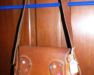 VINTAGE HIPPIE LEATHER PURSE