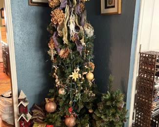 Christmas Tree, Houses and Ornaments