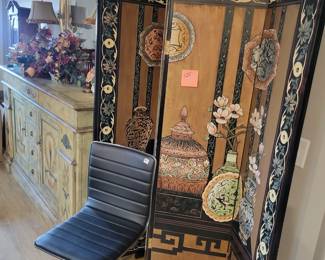 Vintage privacy screen