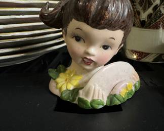 Conversational ceramic head