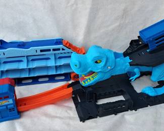HOTWHEELS DINOSAUR HOT WHEELS