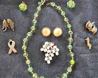 JEWELRY LOT