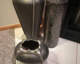 Cute vases.
