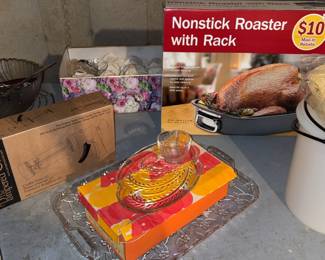 Roaster- Pampered Chef- Vintage Tupperware