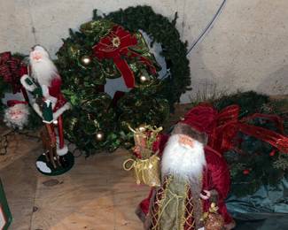 Santas- Wreaths
