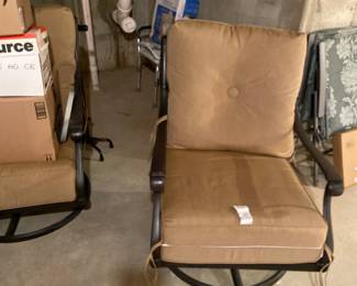 Outdoor Swivel Chairs