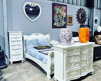 Disney Full Bedroom Set Orlando Estate Auction