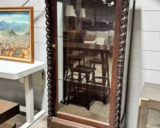 Vintage Display Cabinet Orlando Estate Auction