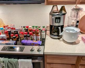 Small Kitchen Appliances, Spices.