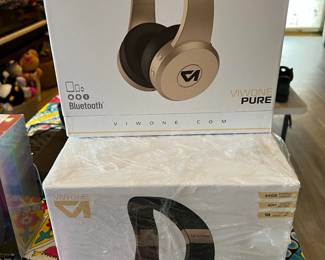 Viwone Headphones with built in storage