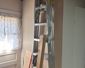Aluminum Ladder