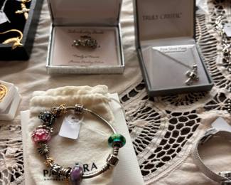 Pandora Bracelet w.Charms