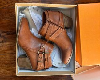 New in Box Shoe Boots