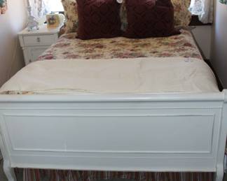 BUY IT NOW! $175.00.  Full size Lexington bed.