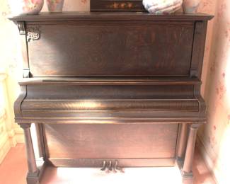 BUY IT NOW! ONLY  $50.00.  Hoffmann of Chicago upright piano.