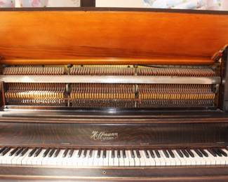 BUY IT NOW! ONLY  $50.00.  Hoffmann of Chicago upright piano.