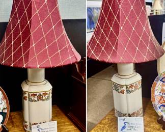 Lot 30: Pair of table lamps