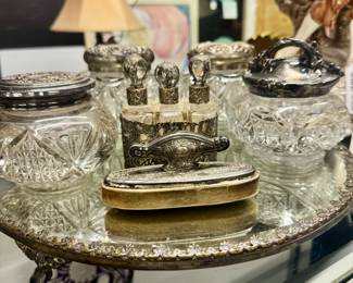 Lot 117: A second lot of Antique Vanity Toppers on a mirrored plateau