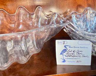 Lot 8: Set of 5 Lucite Clam Shell Bowls, 2 Vases of Sea Shells 