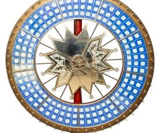 Lot 198 - Antique Mason & Co. Jumbo Dice Gaming Wheel