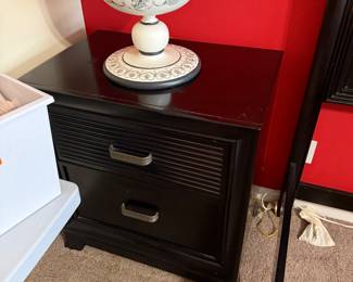 2 nice Hooker furniture nightstands