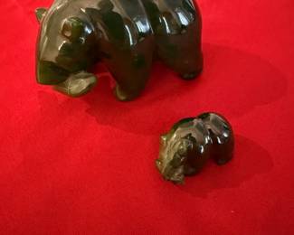 Rare vintage Nephrite Jade Hunting Bears
