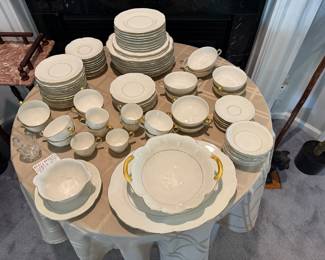 Vintage 91 piece set of Theodore Haviland Leeds china
