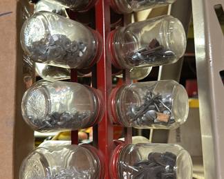 Vintage Rotating 16 Jar Rack! MINT CONDITON!