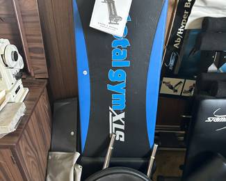 This total Jim is an excellent condition. We’re not sure it was ever put together and used.
