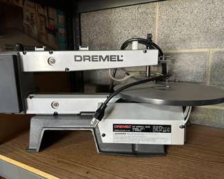 ABSOLUTELY MINT BRAND NEW UNUSED! Dremel Scroll Saw!