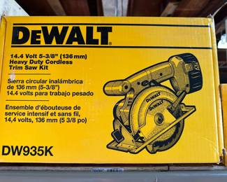 DeWalt Cordless Trim Saw! MINT!