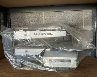 ABSOLUTELY MINT BRAND NEW UNUSED! Dremel Scroll Saw!