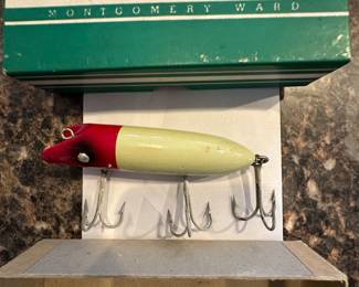 The next four photos are of absolutely mint, unused vintage Montgomery Ward fishing lures
