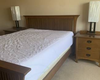 Stickley Mission Oak Queen Bed & Two Nightstand Set
