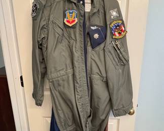 Pilot flight suit