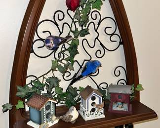 Bird shelf
