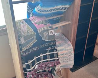 Quilt racks