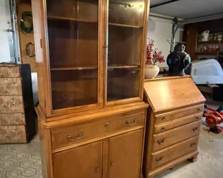 Small size curio/china cabinet