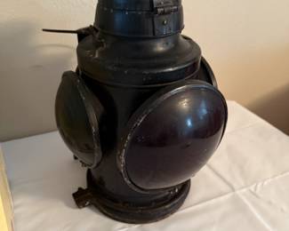 Railroad switch lantern