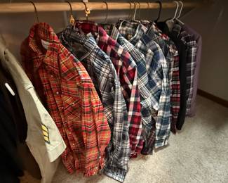 Men's (mostly all new with tags) Wranger, Lee, Schmidt, etc. shirts. Large
