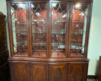 Lexington PHC Palmer Home Collection Lighted China Cabinet
